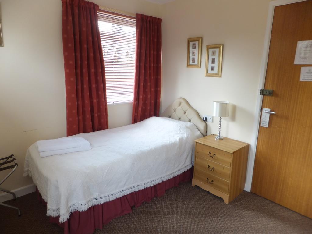 Hedley Lodge Guest House Херфорд Стая снимка